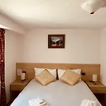 Buenavista بيت ضيافة تشامبولوك